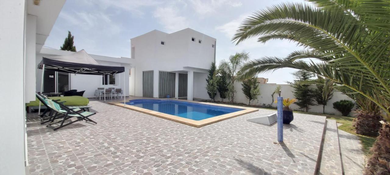 Villa Climatisee Avec Piscine Privee, Ras El Ma Bouarfaten Kültér fotó